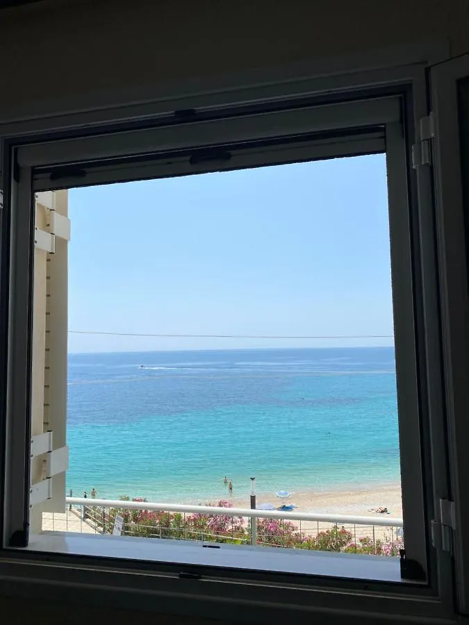 Veronika'S Apartment Himare